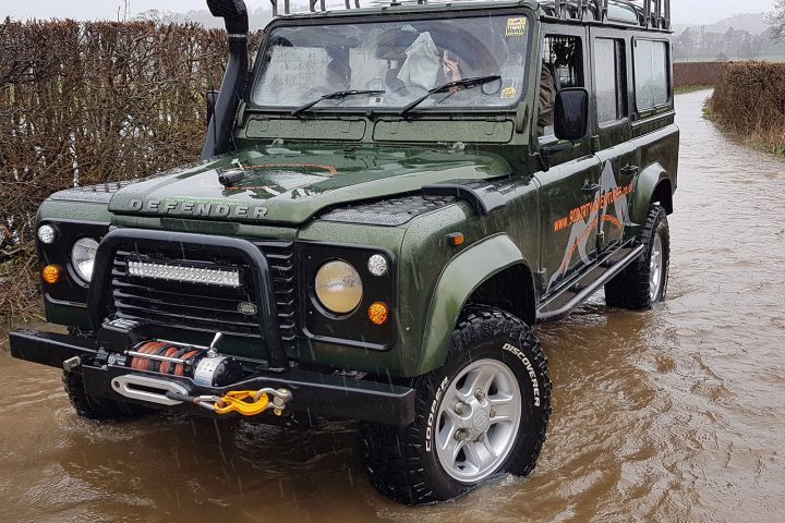 Land Rover Defender, 90 dirty